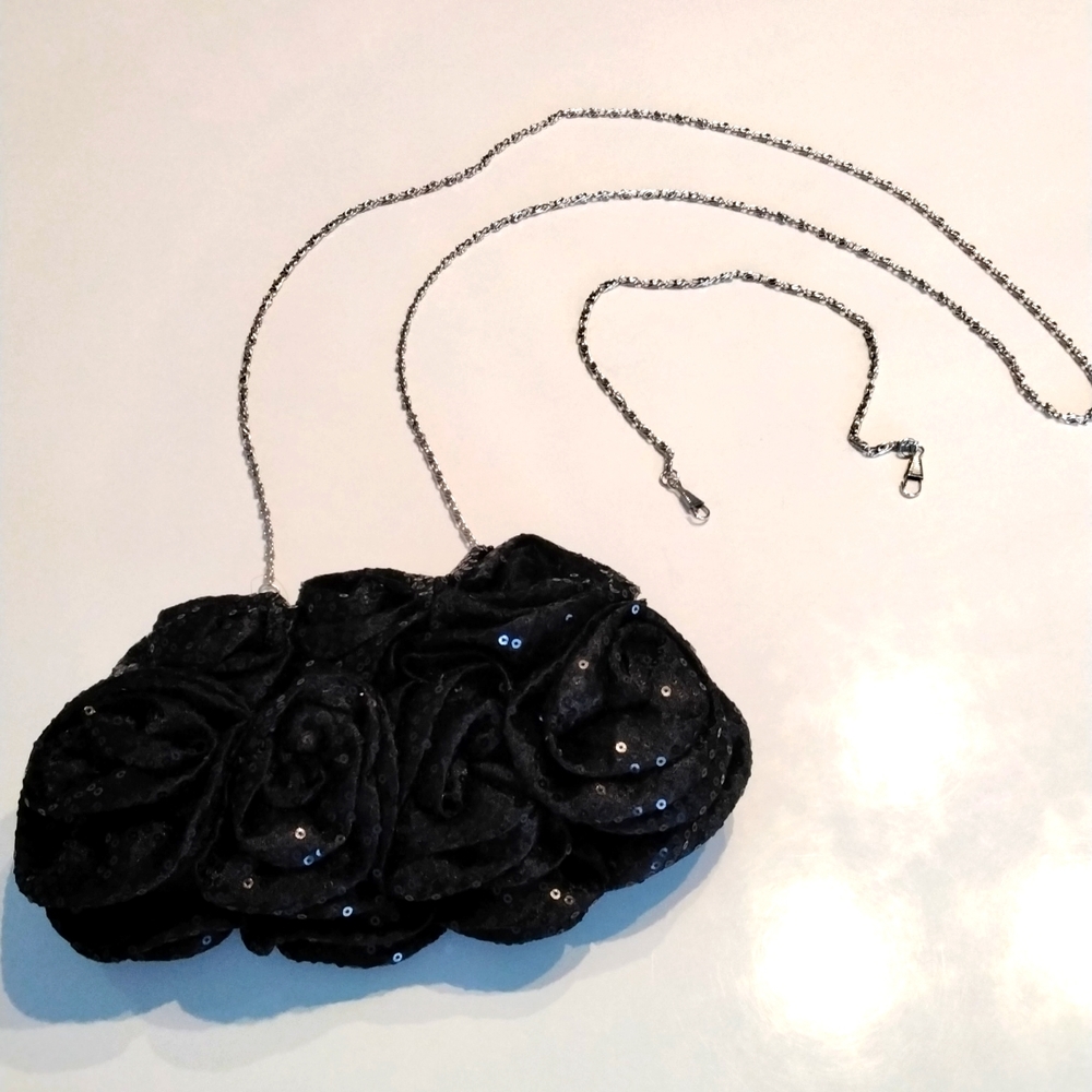 Women's black sequin rosettes evening bag - Picture 5 of 11
